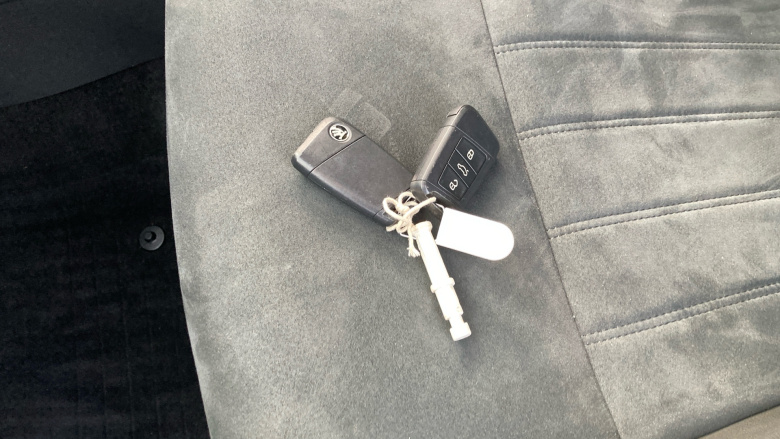 Skoda Karoq 1.5 TSI SE L 5dr DSG Petrol Estate